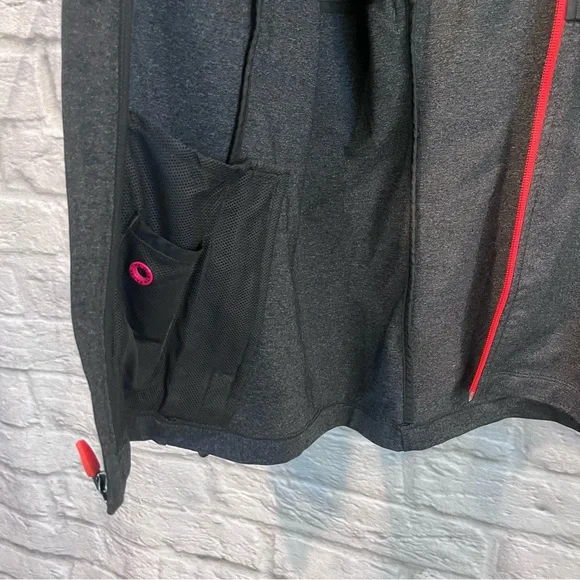 The North Face Women’s Medium Grey & Pink Sanctuary Wind Breaker Jacket - Picture 8 of 12